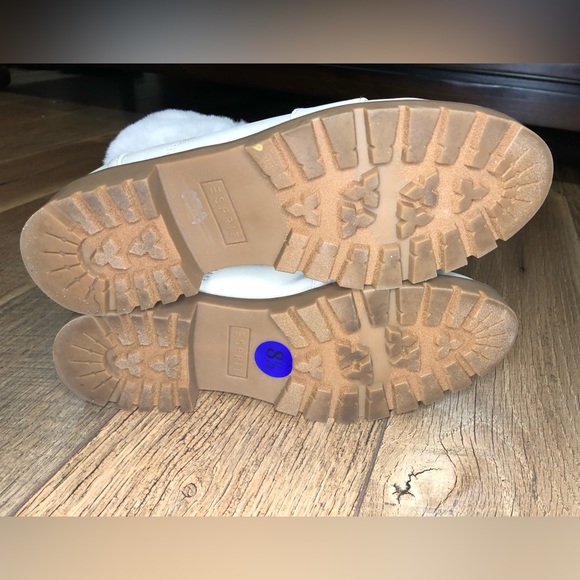 Esprit Lace Up Faux Fur Collar Suede Off White Boots Size 8.5 - Picture 11 of 11